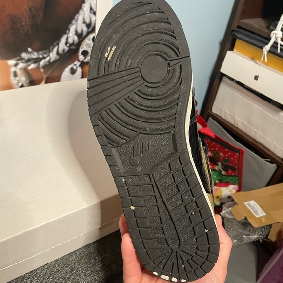 Air Jordan 1 OG NRG Gold Toe - Picture 6 of 9